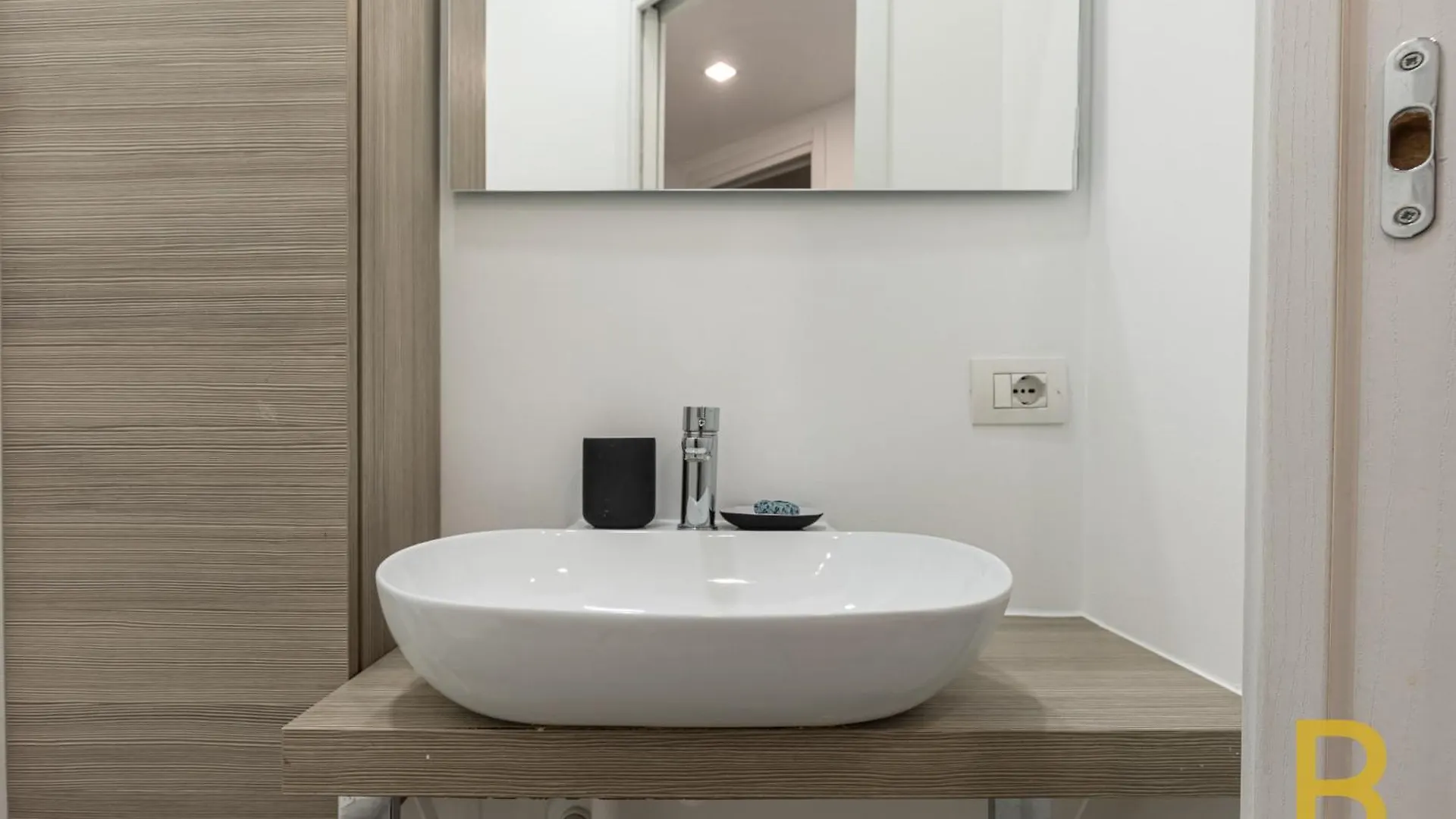 Beplace Apartments In Porta Romana Milan Italy